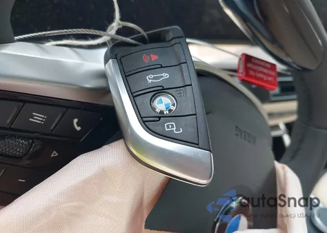 2025 BMW 3 Series 330I xDrive из США, поврежденный, VIN 3MW89CW00S8F19623